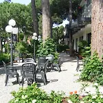 Boccaccio-free Parking- Hotel