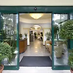 Boccaccio-free Parking- Milano Marittima