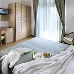 Boccaccio-free Parking- Hotel Milano Marittima