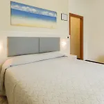 Boccaccio-free Parking- 3* Milano Marittima