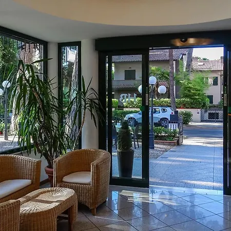 Hotel Boccaccio-free Parking-