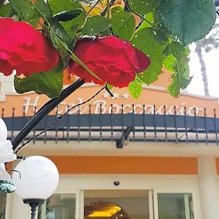 Boccaccio-free Parking- Hotel