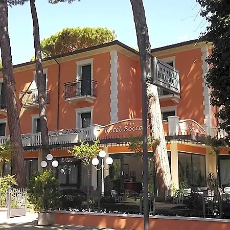 Boccaccio-free Parking- Milano Marittima