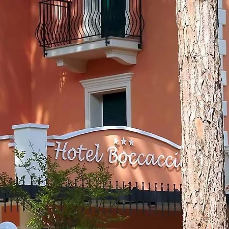 Boccaccio-free Parking- Milano Marittima