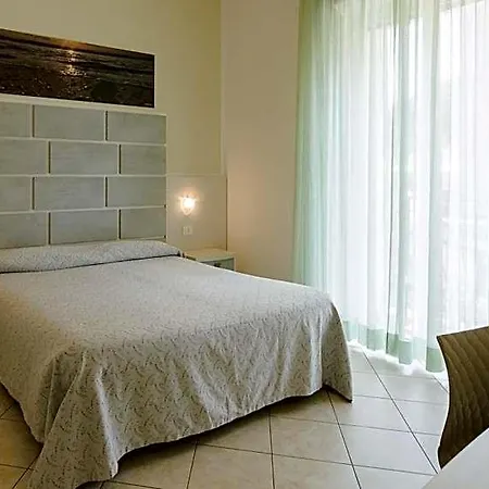 Boccaccio-free Parking- Hotel Milano Marittima