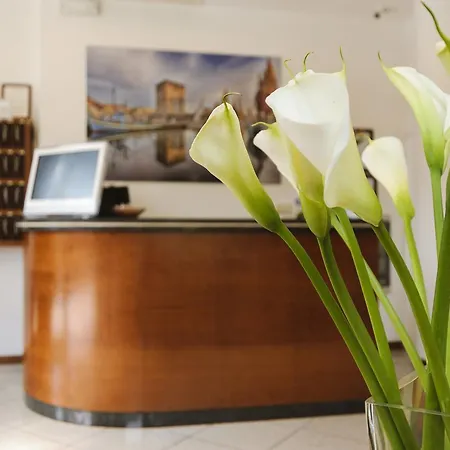 Отель Boccaccio-free Parking- Морской Милан