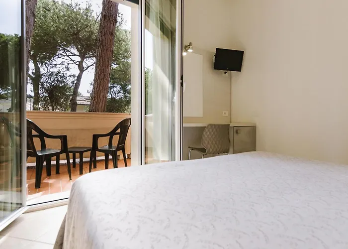 Boccaccio-free Parking- Milano Marittima