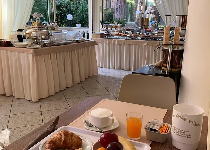 Boccaccio-free Parking- Hotel Milano Marittima