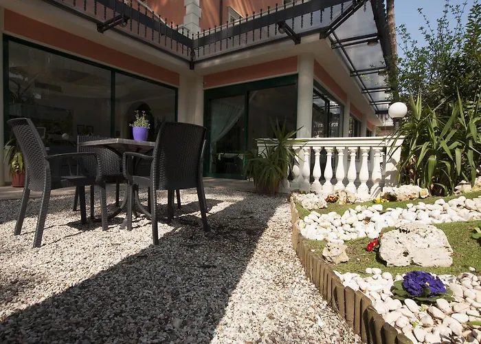 Otel Boccaccio-free Parking- Milano Marittima